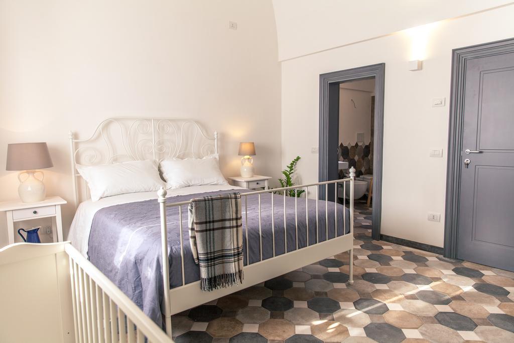 Marinella Suite Home Locorotondo Eksteriør bilde